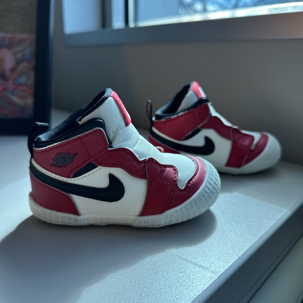 Jordan 1 Crib Bootie